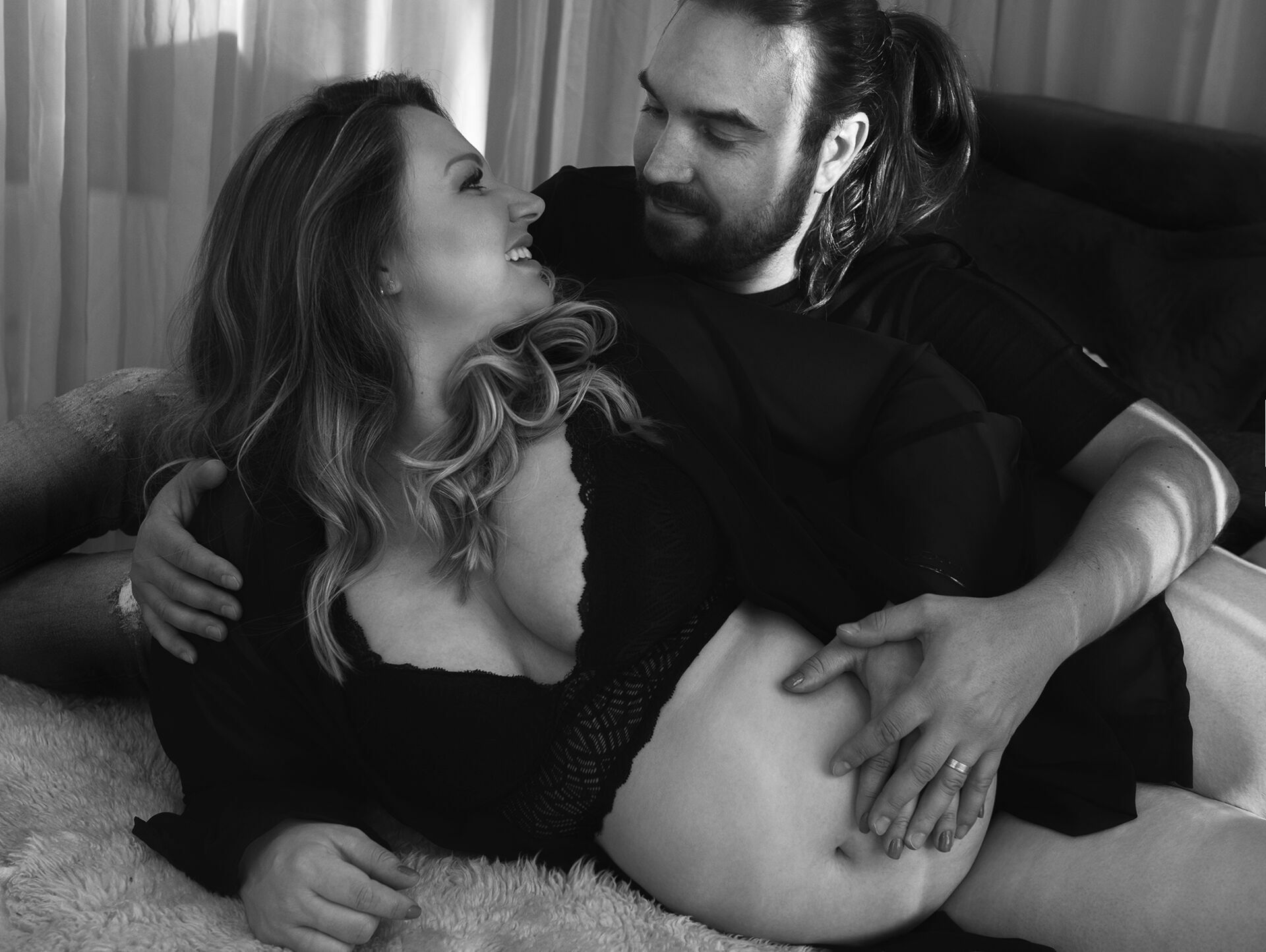 Foto Ensaio  gestante Danieli com Glamour , Romantismo  e Sensualidade, Chapecó. - Imagem 10