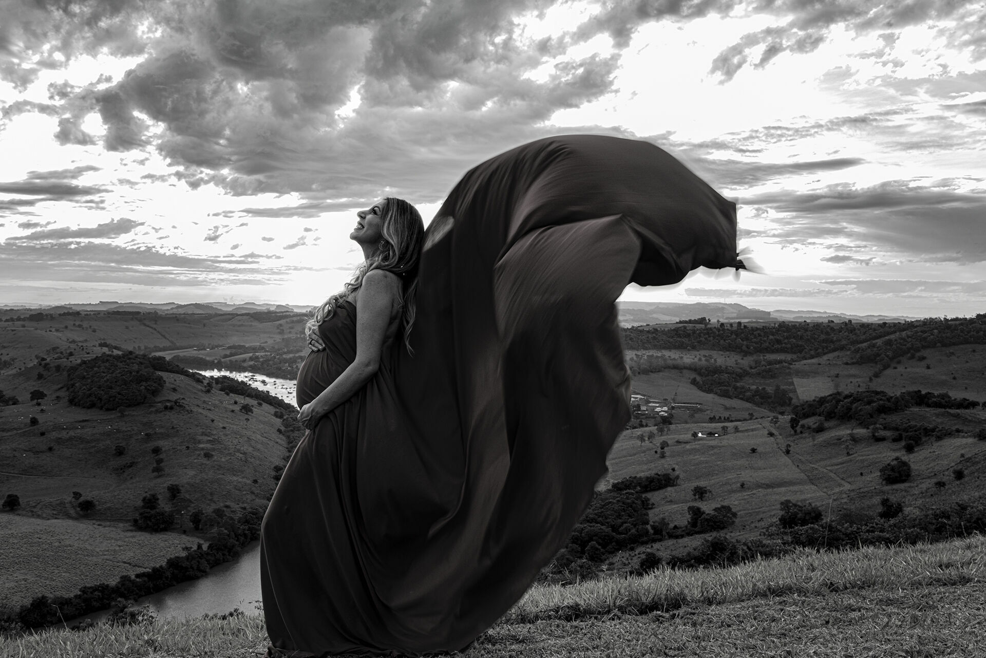Foto Ensaio gestante com Glamour , Romantismo e Sensualidade, Chapecó. Foto Ensaio gestante com Glamour , Romantismo e Sensualidade, Chapecó. - Imagem 6