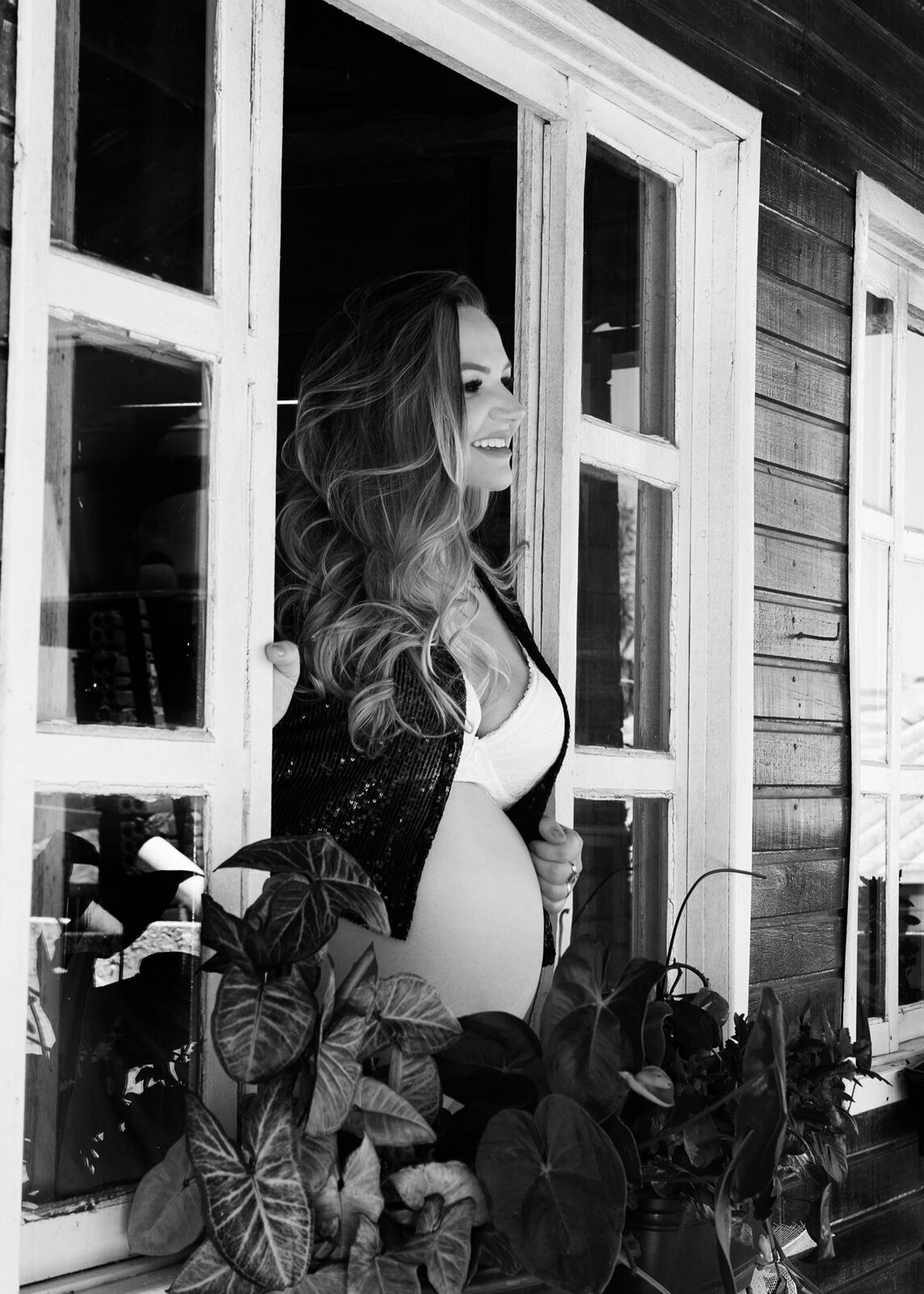 Foto Ensaio  gestante Dani com Glamour , Romantismo  e Sensualidade, Chapecó. - Imagem 9