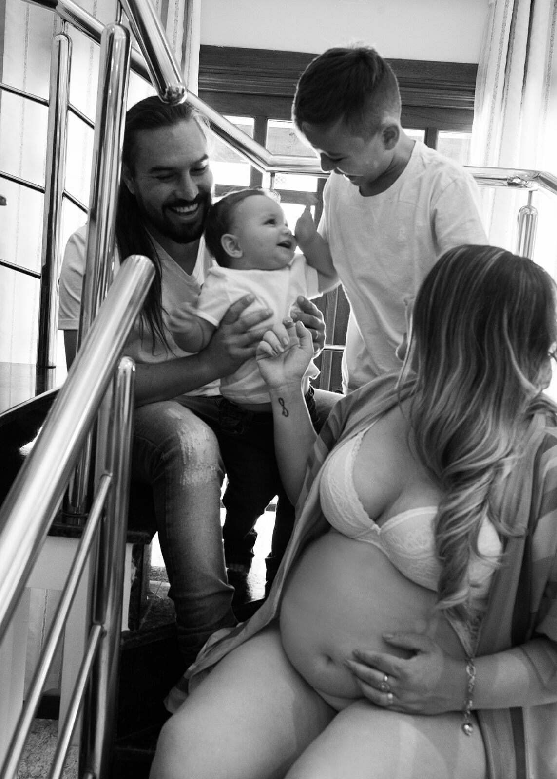 Foto Ensaio  gestante Dani com Glamour , Romantismo  e Sensualidade, Chapecó. - Imagem 14