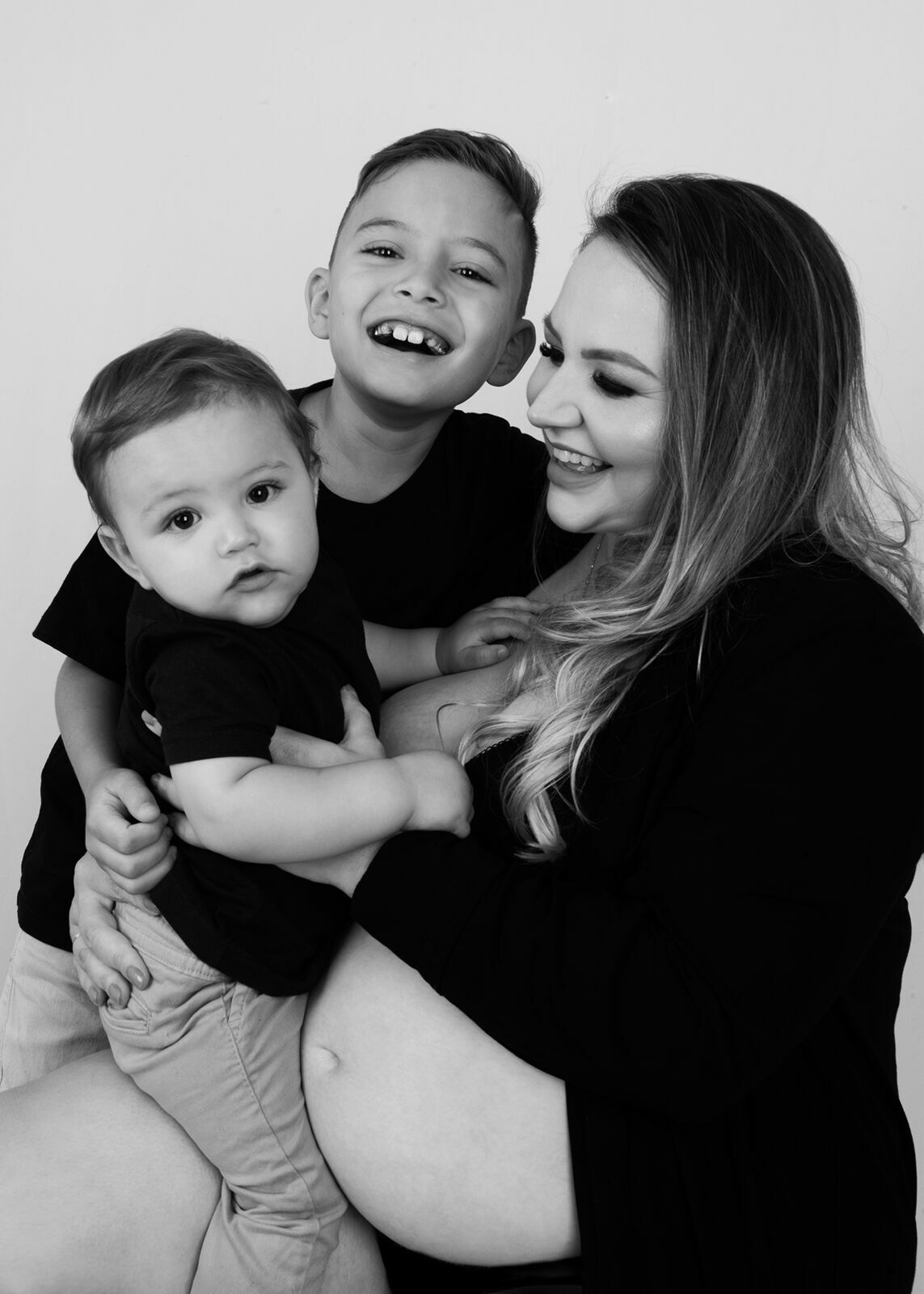 Foto Ensaio  gestante Dani com Glamour , Romantismo  e Sensualidade, Chapecó. - Imagem 2