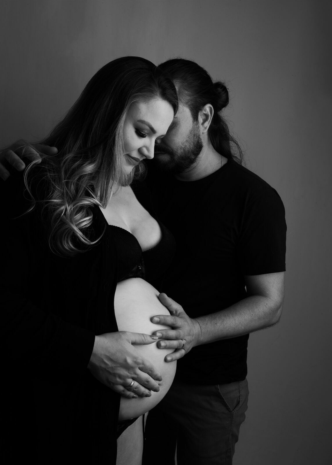 Foto Ensaio  gestante Dani com Glamour , Romantismo  e Sensualidade, Chapecó. - Imagem 3