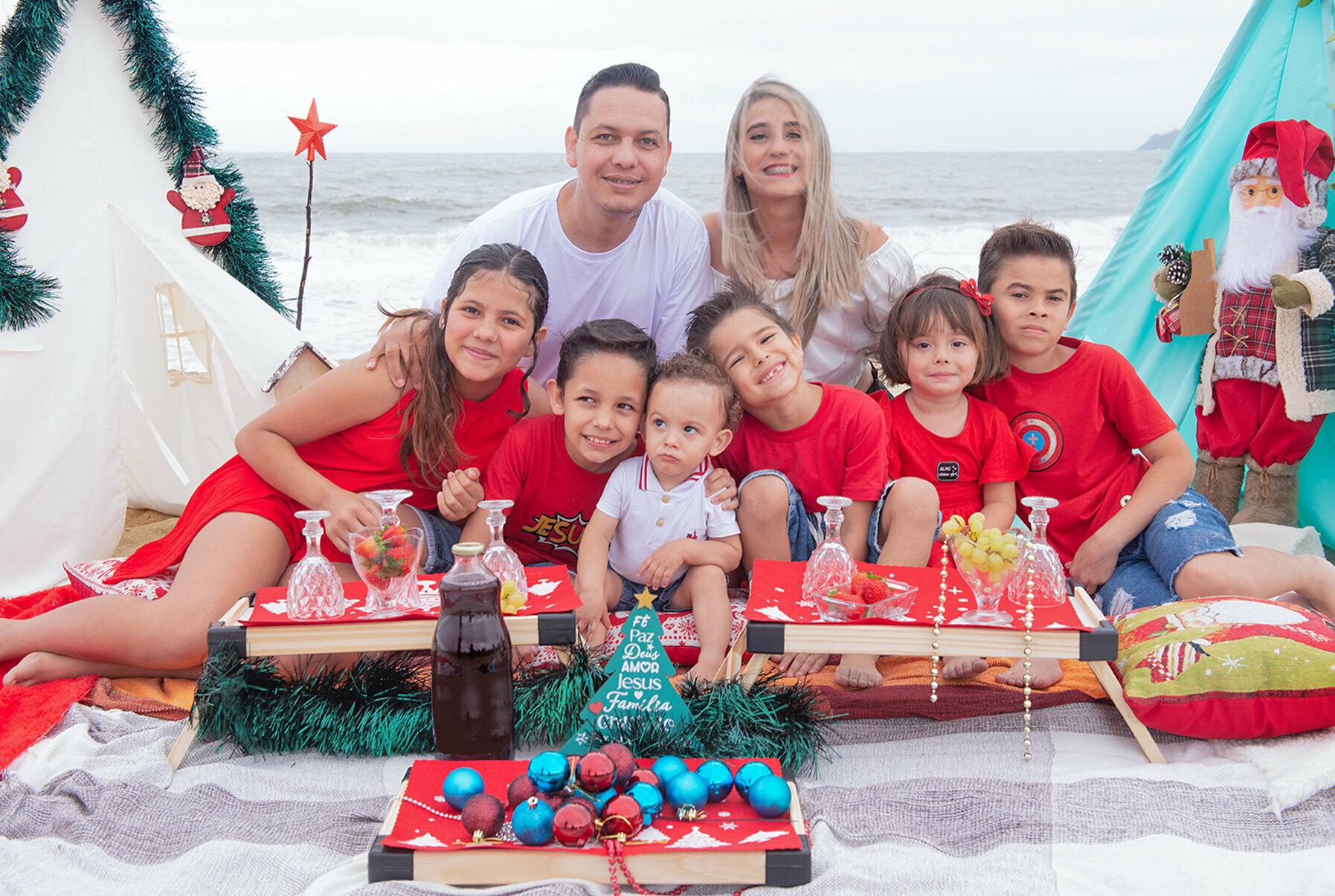 Familia na praia, piquenique