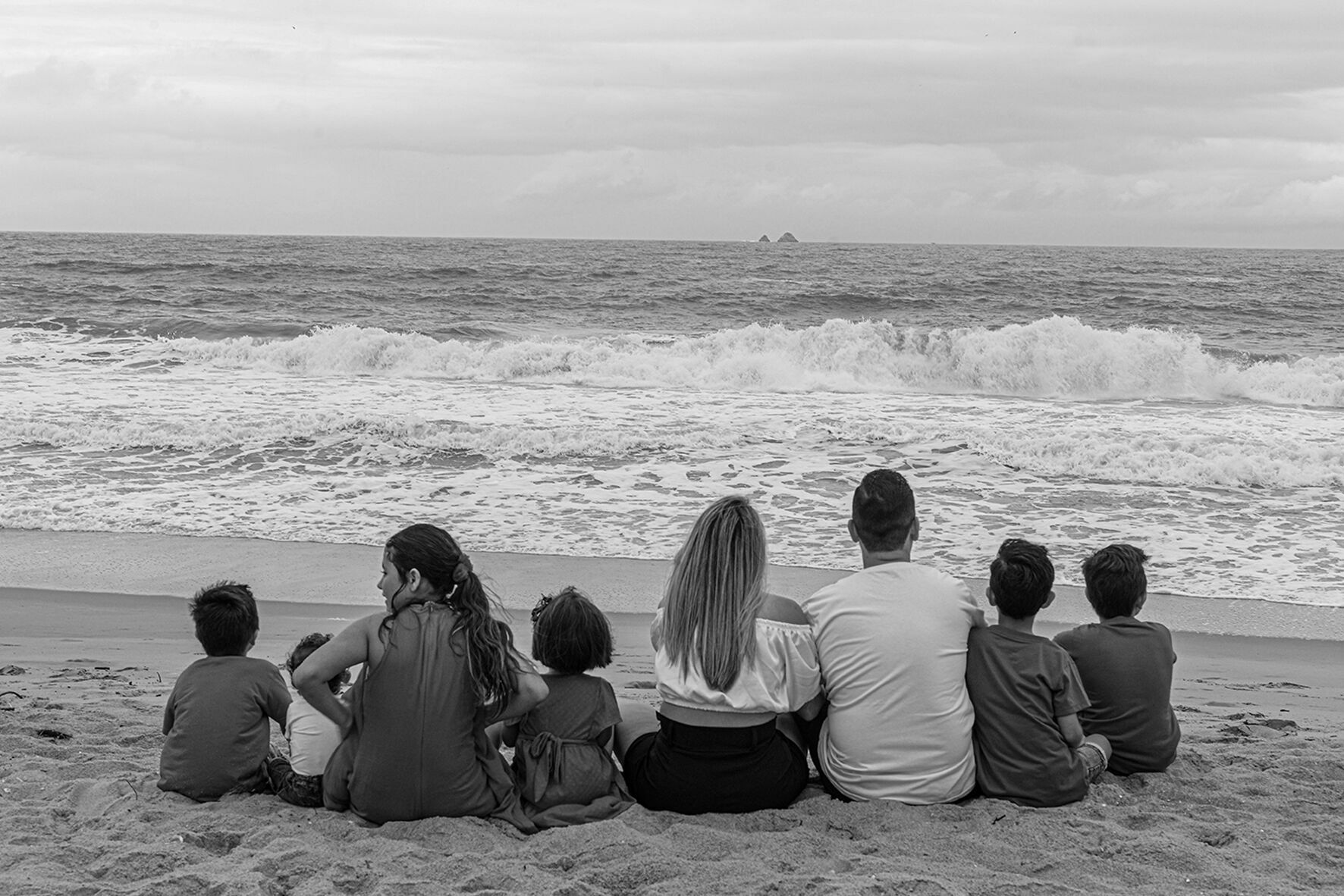 Foto Familia na praia, piquenique Foto Familia na praia, piquenique - Imagem 5