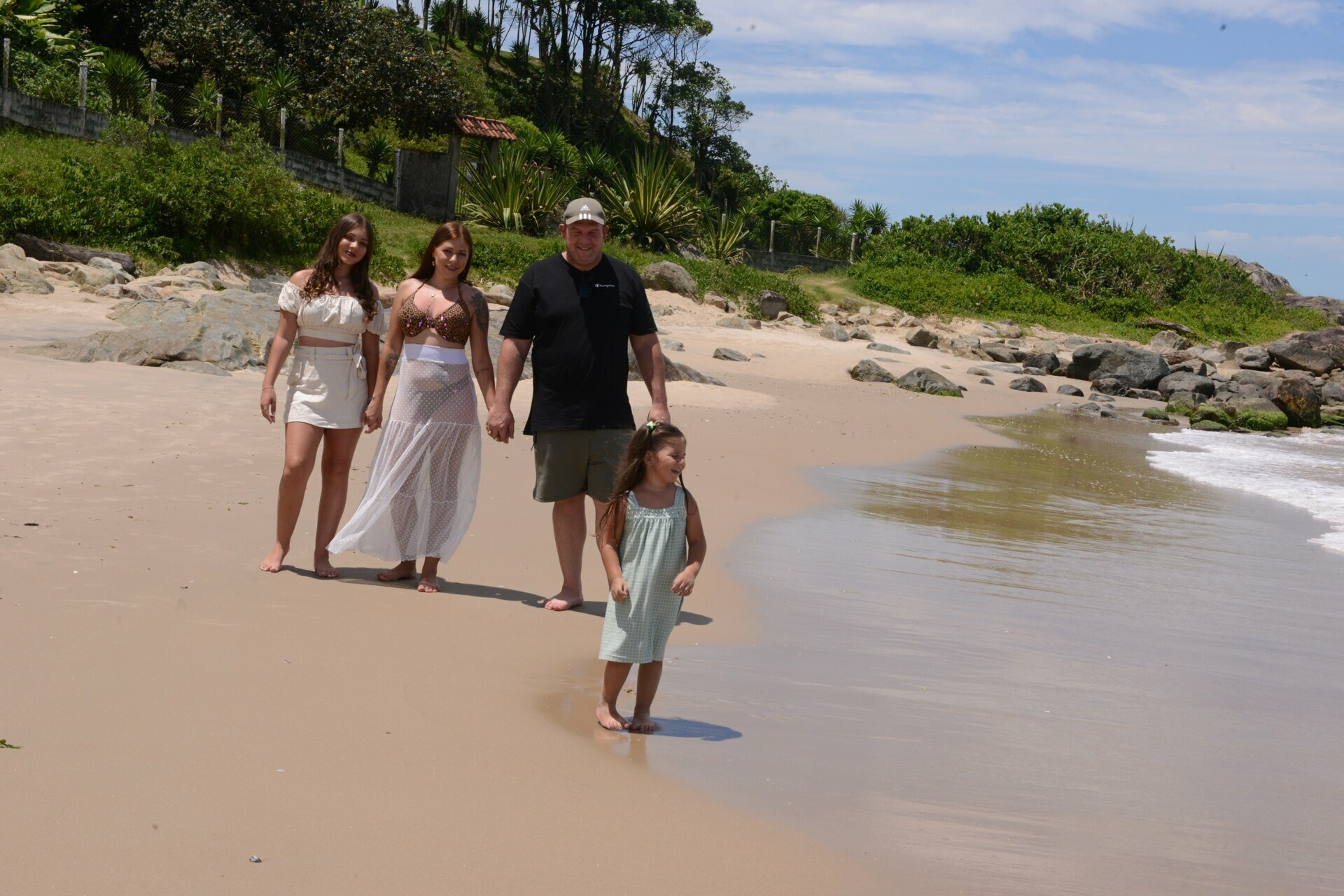 Familia na praia, piquenique