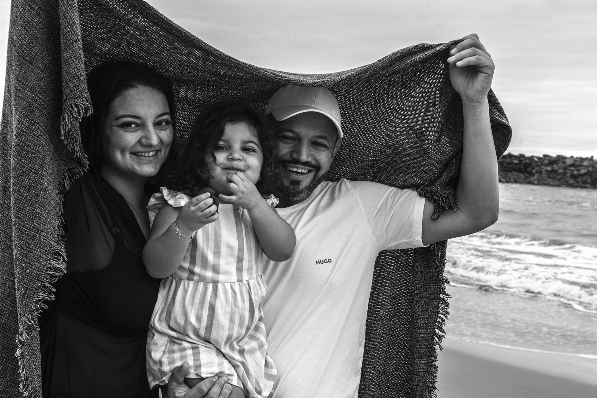 Foto Familia na praia, piquenique, Barra Velha Foto Familia na praia, piquenique, Barra Velha - Imagem 4