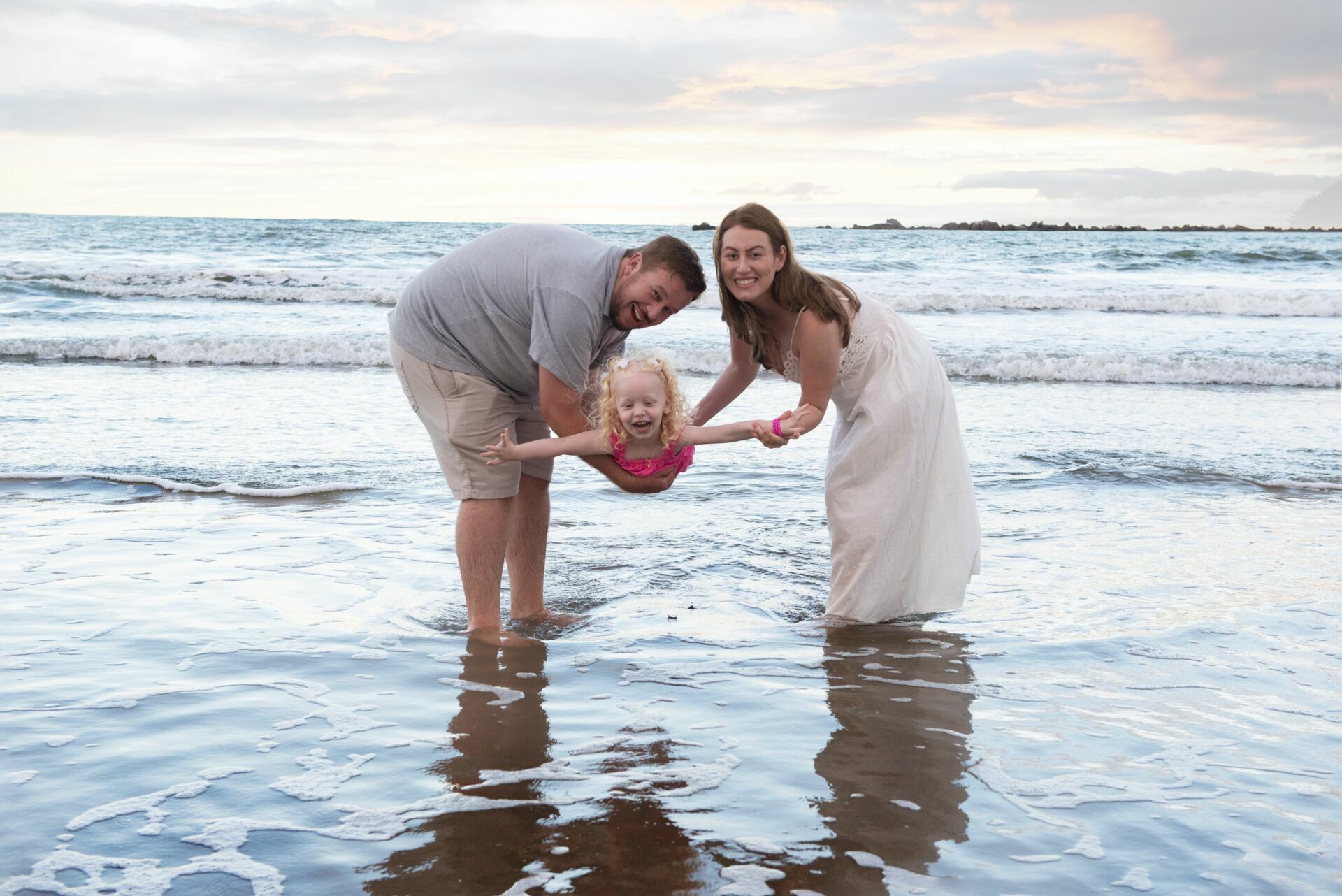 Foto Familia Mari , ensaio na praia Barra Velha. - Imagem 3